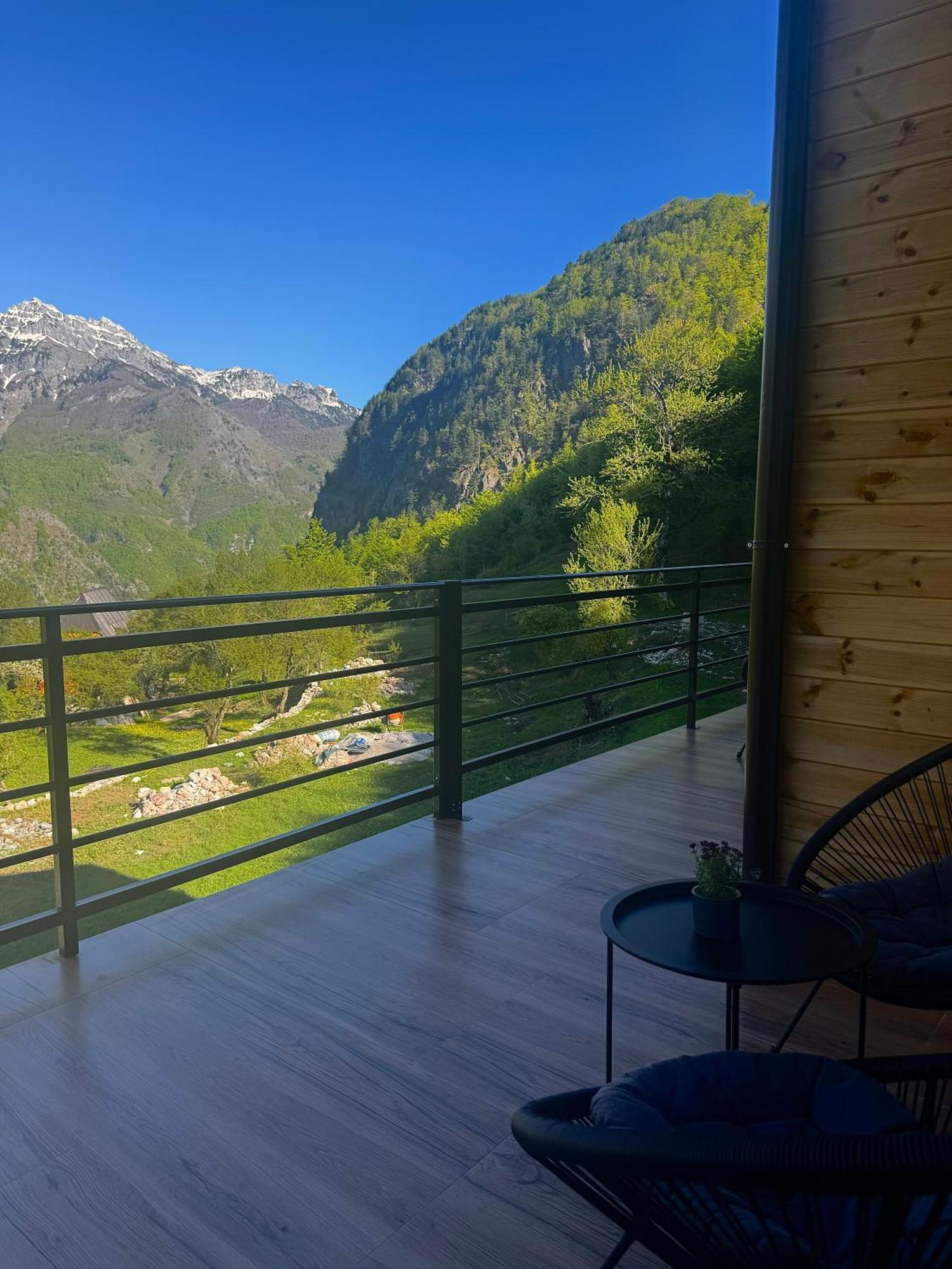 Vidis Chalet Boutique Hotel Theth Exteriér fotografie